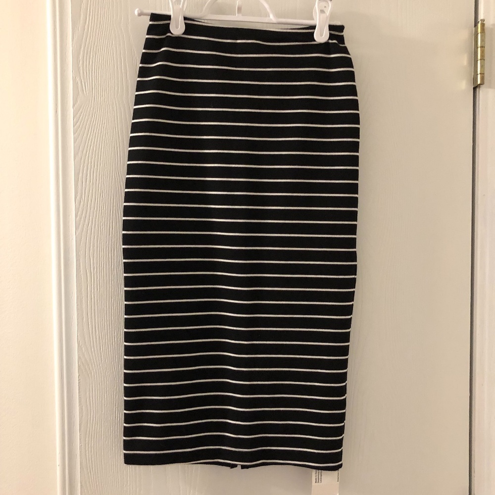 American Apparel mid-length pencil skirt